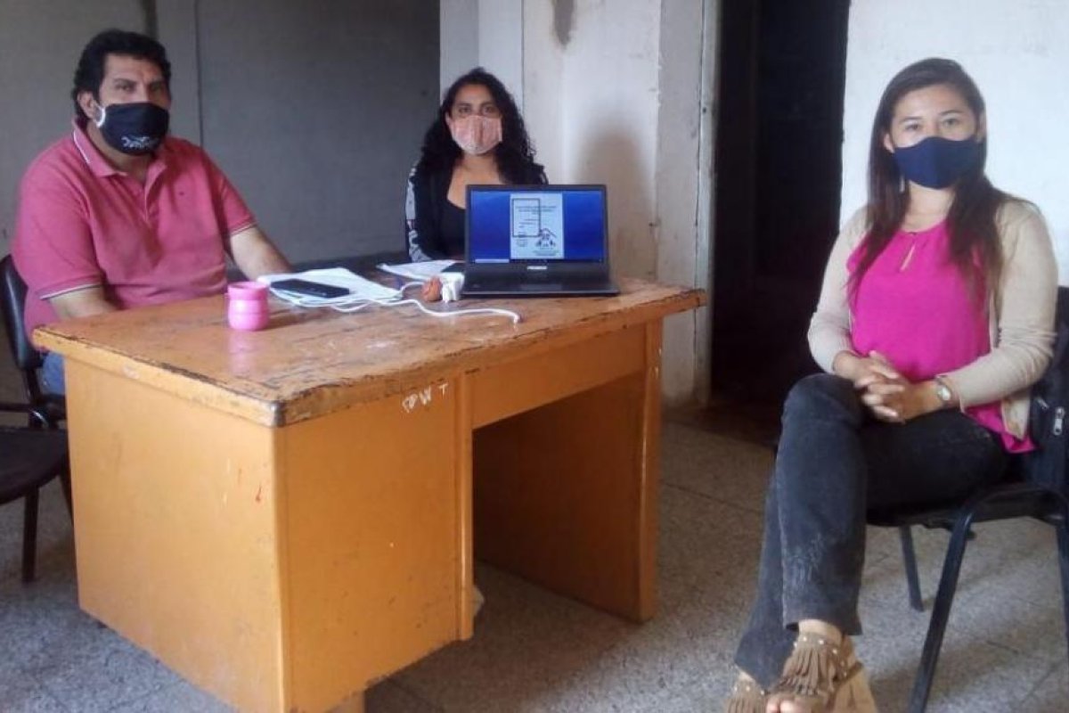 ONG termense asesora a comisionados sobre animales abandonados