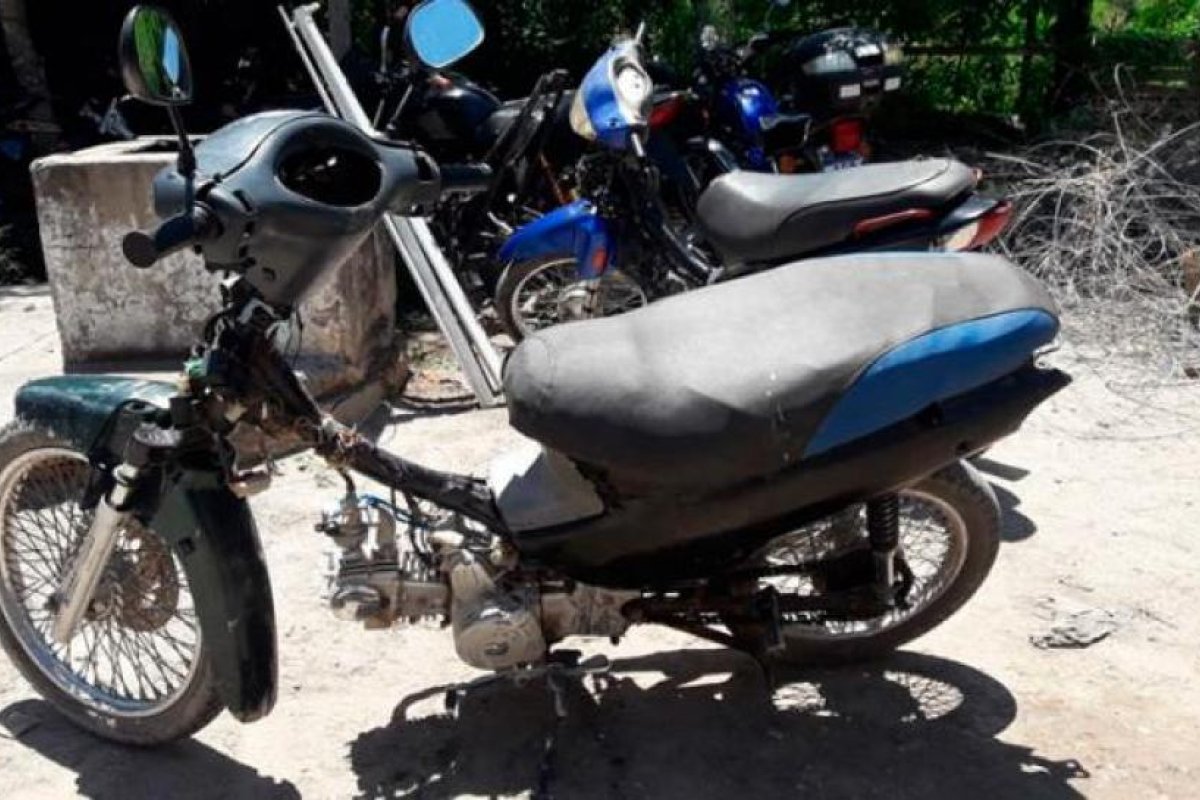 En un puesto de control detectaron una moto robada hace un año