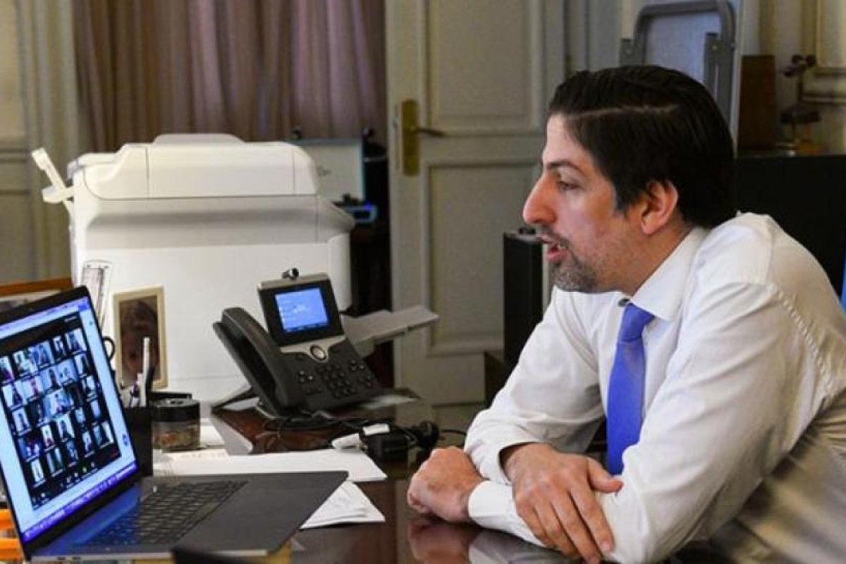 Trotta anunció que las clases se van a extender hasta abril para los alumnos del último año de secundaria