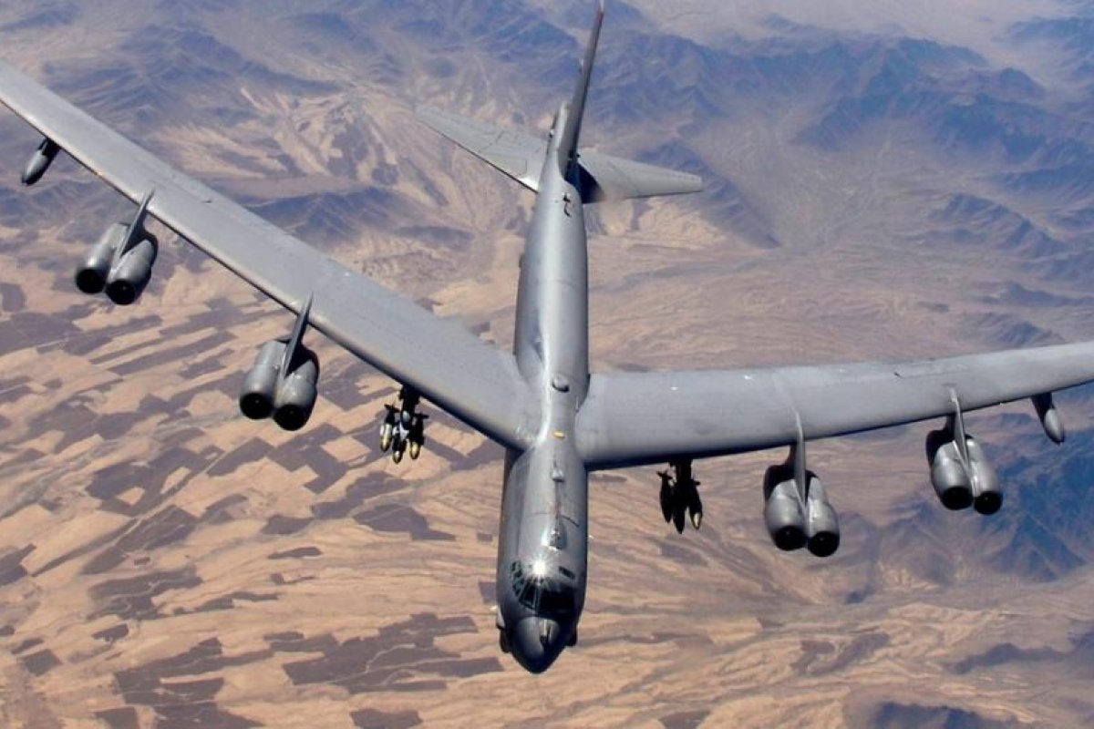 EE.UU. envía más bombarderos y aviones de combate a Oriente Medio en medio de la retirada de las tropas de Afganistán