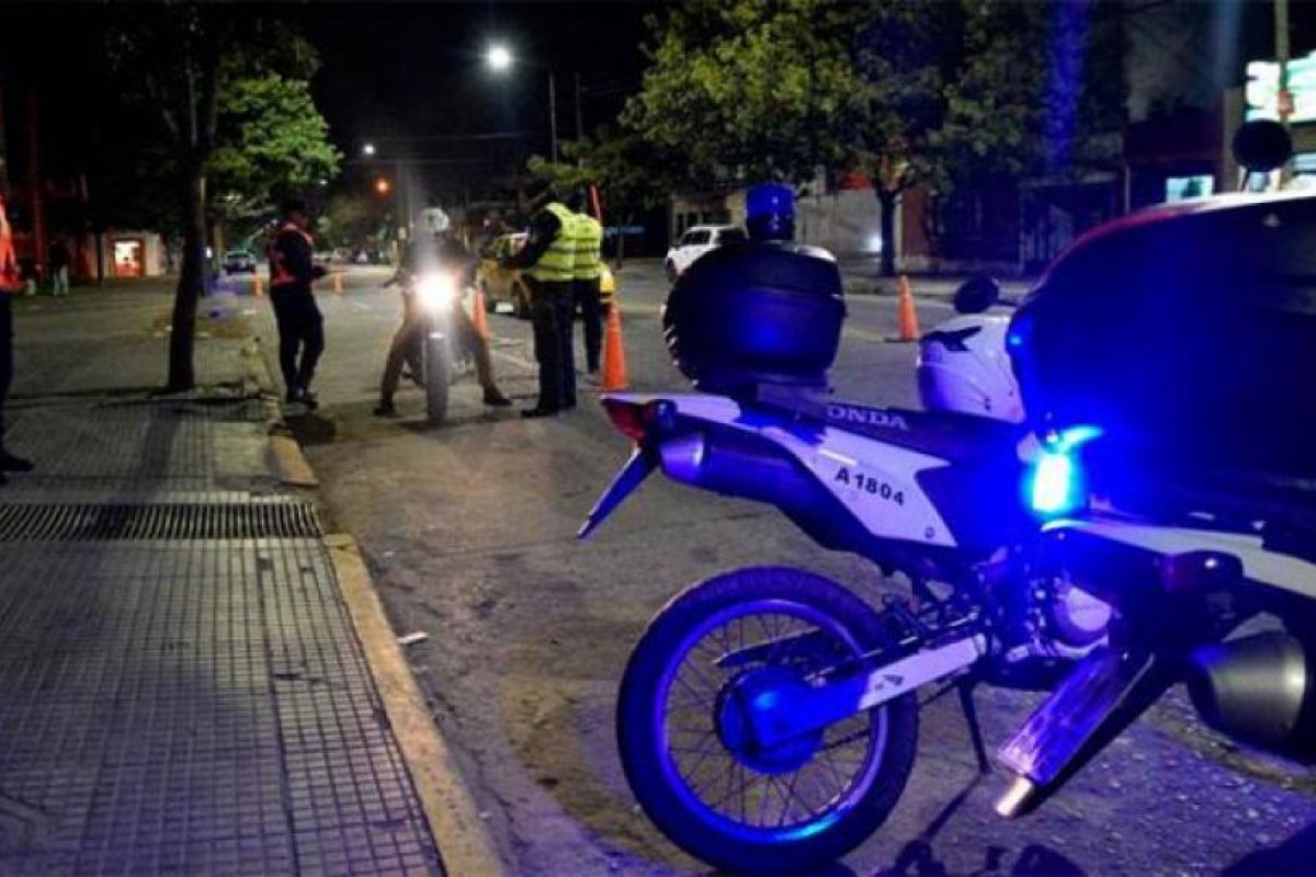 Restringen la actividad nocturna en la ciudad de Córdoba