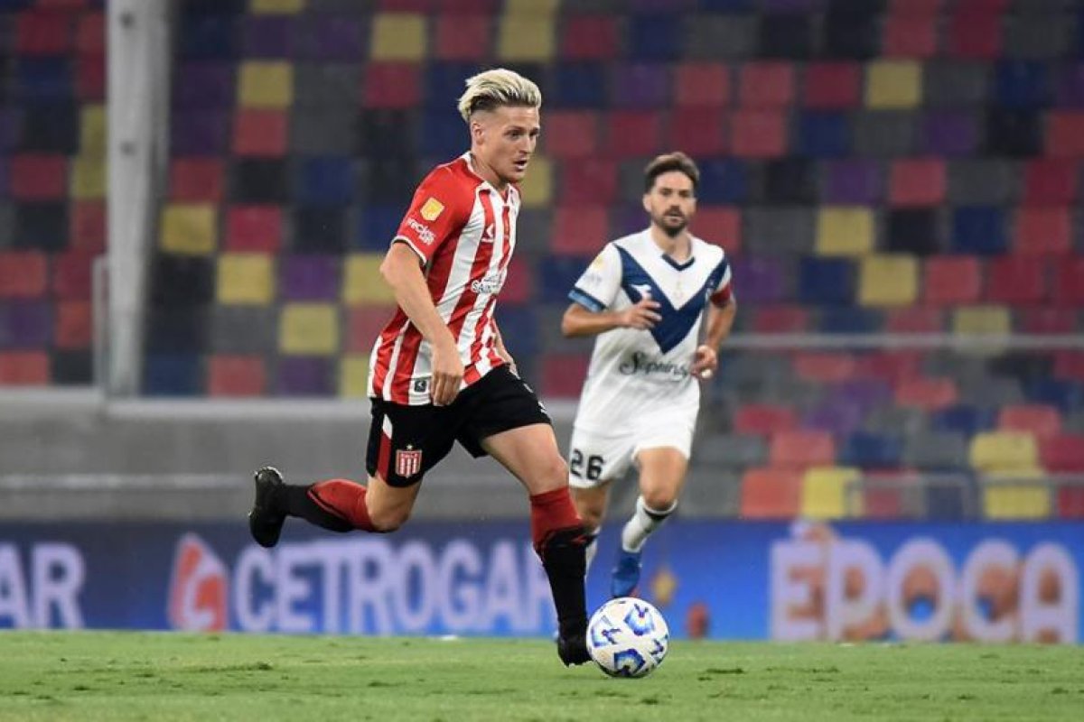 River Plate avanza en la negociación por Santiago Ascacíbar