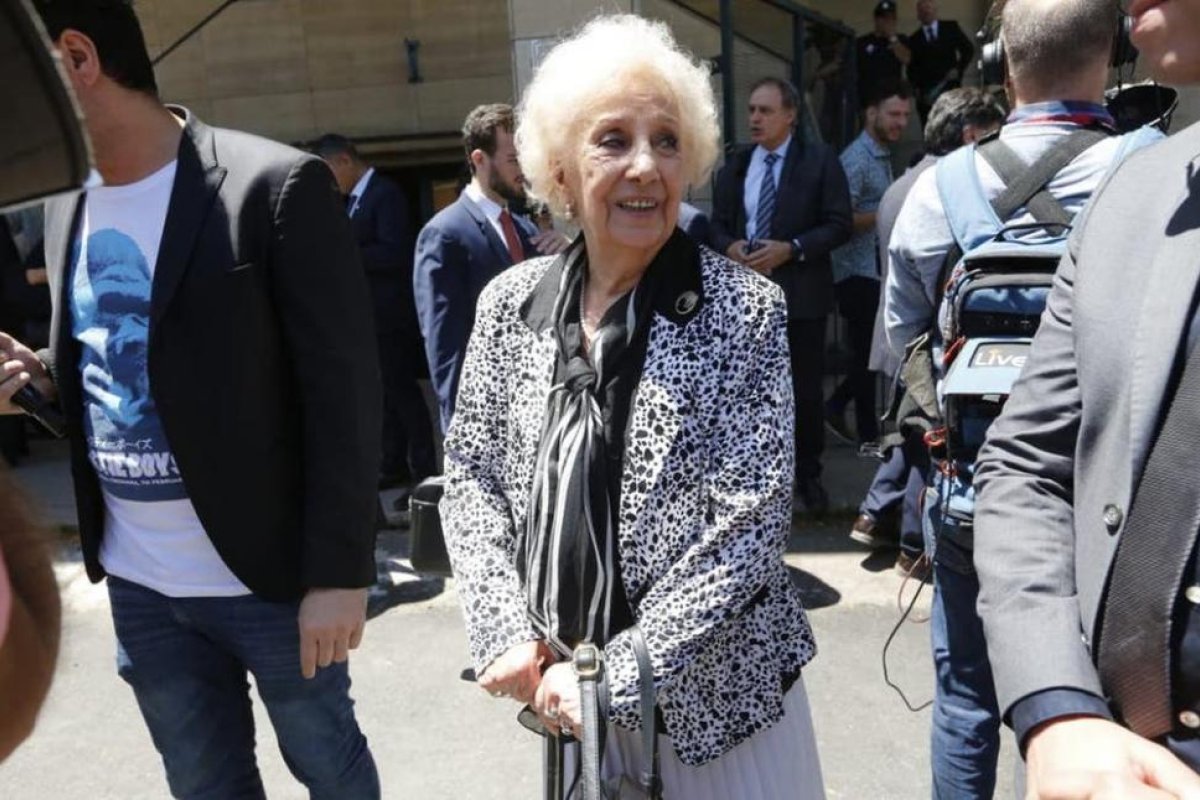 Vacunas VIP: Estela de Carlotto contó que le aplicaron la Sputnik V por un llamado del gobierno bonaerense