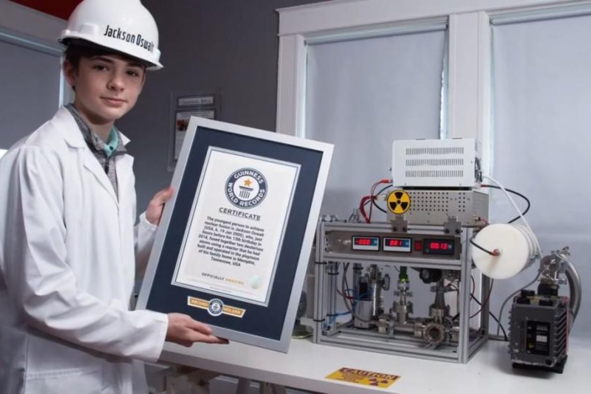 Un adolescente consigue el récord Guinness al lograr una fusión nuclear en su propia casa