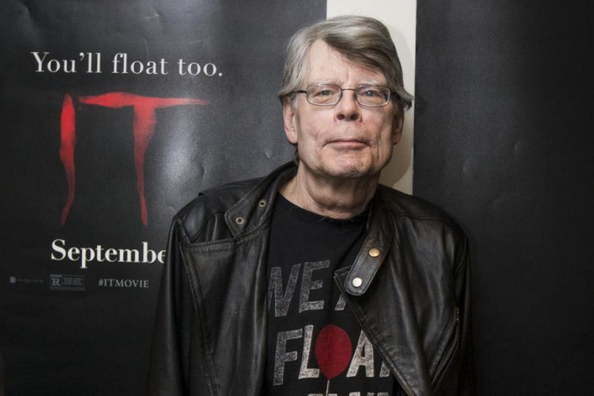 Stephen King confiesa qué película de terror no pudo terminar de ver por ser "demasiado bizarra"