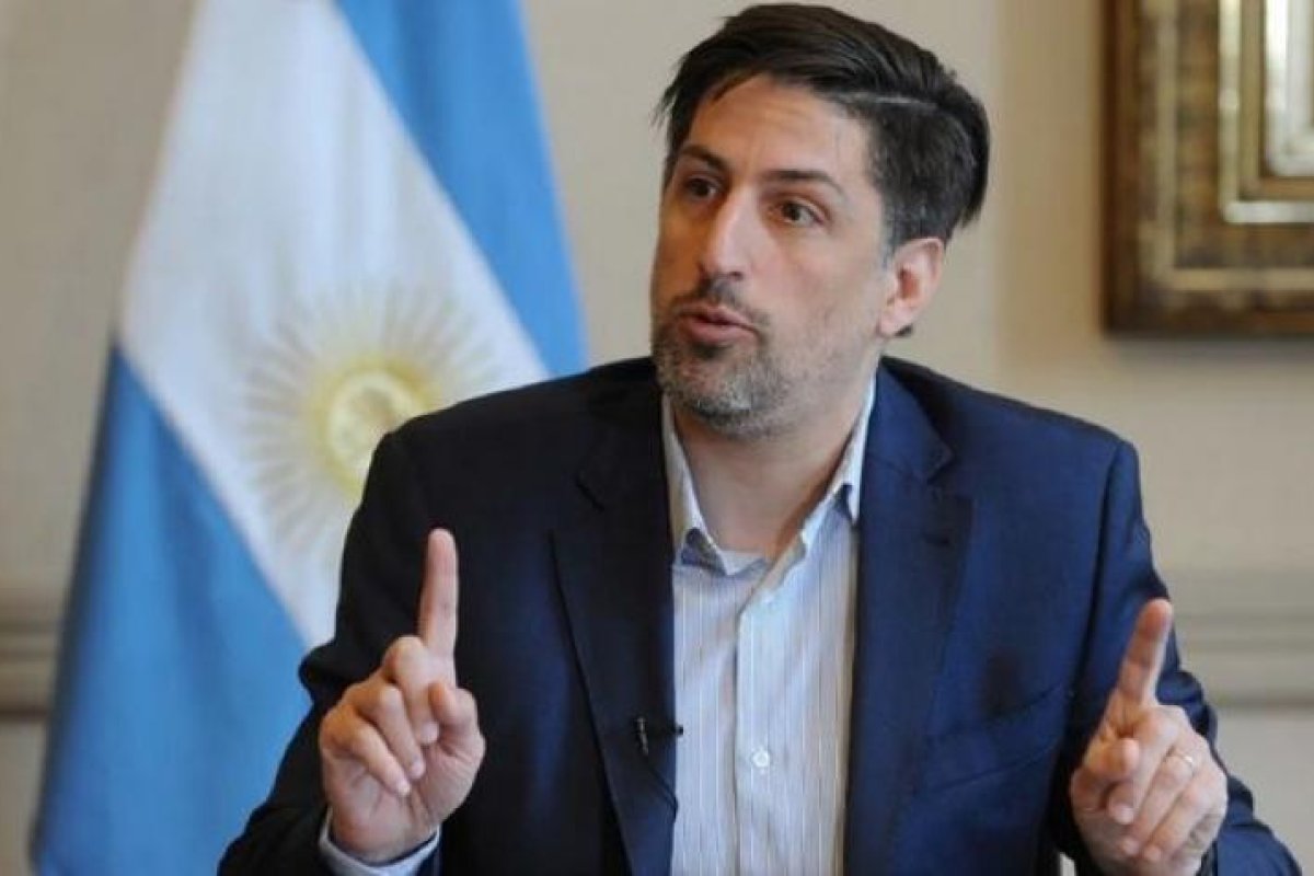 Trotta precisó que “no se estableció un regreso a clases presenciales en ningún nivel”