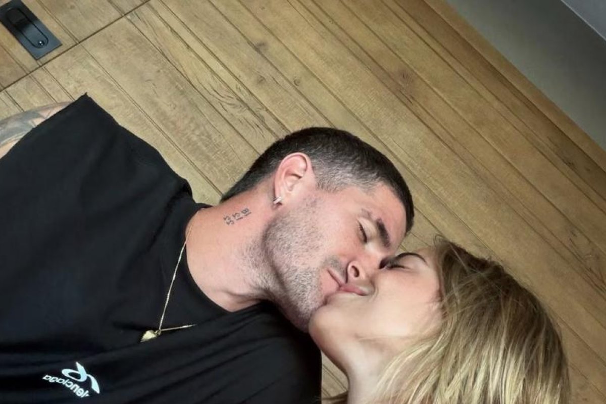 Tini Stoessel deslumbra en vacaciones con Rodrigo De Paul