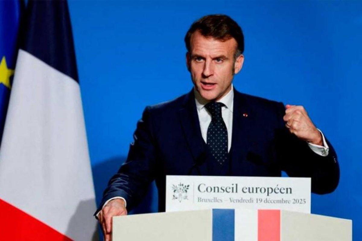 Francia Presenta Proyecto para Restringir Redes Sociales a Menores de 15 Años