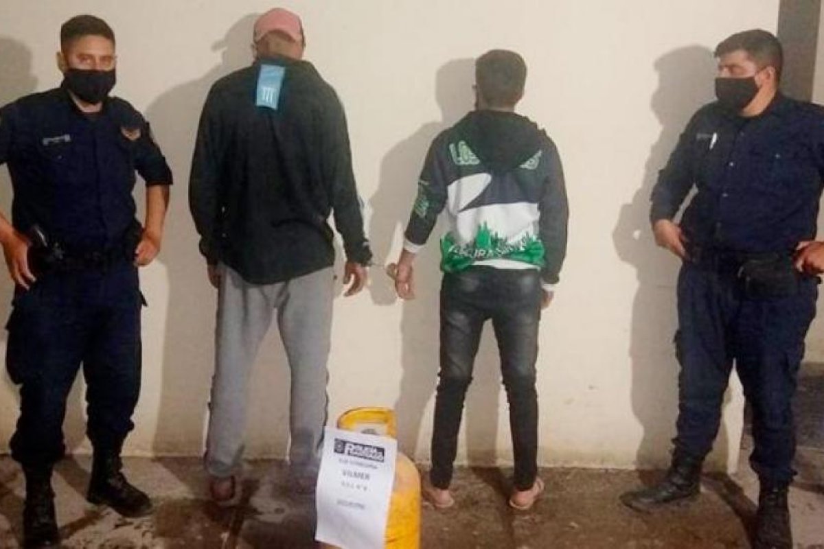 Quedaron detenidos por robar una garrafa y venderla