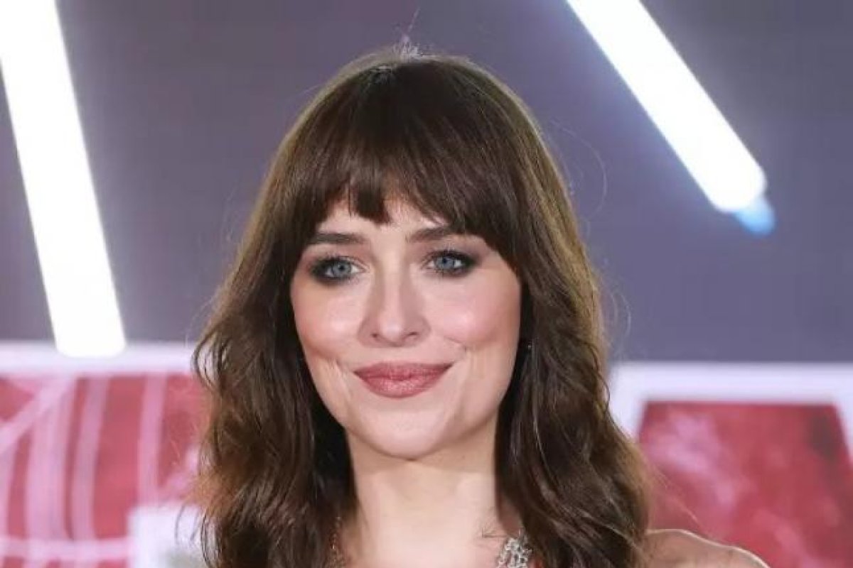 Dakota Johnson lidera el elenco de 'The Three Incestuous Sisters'