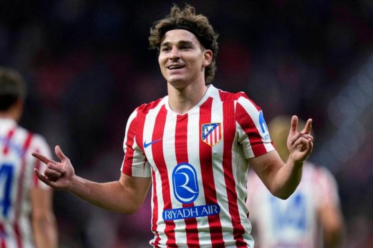 Atlético de Madrid reafirma su interés en mantener a Julián Álvarez