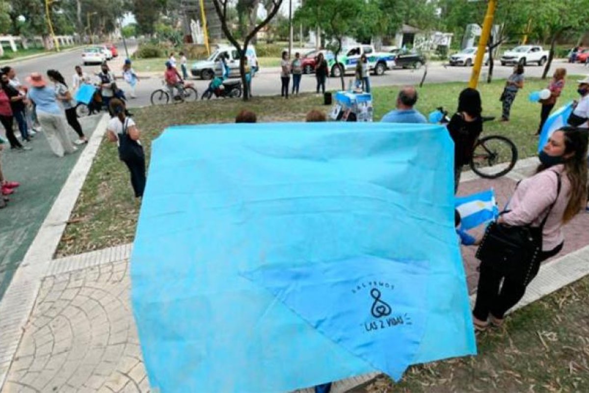 Cientos de santiagueños se sumaron a la “Caravana por la vida”