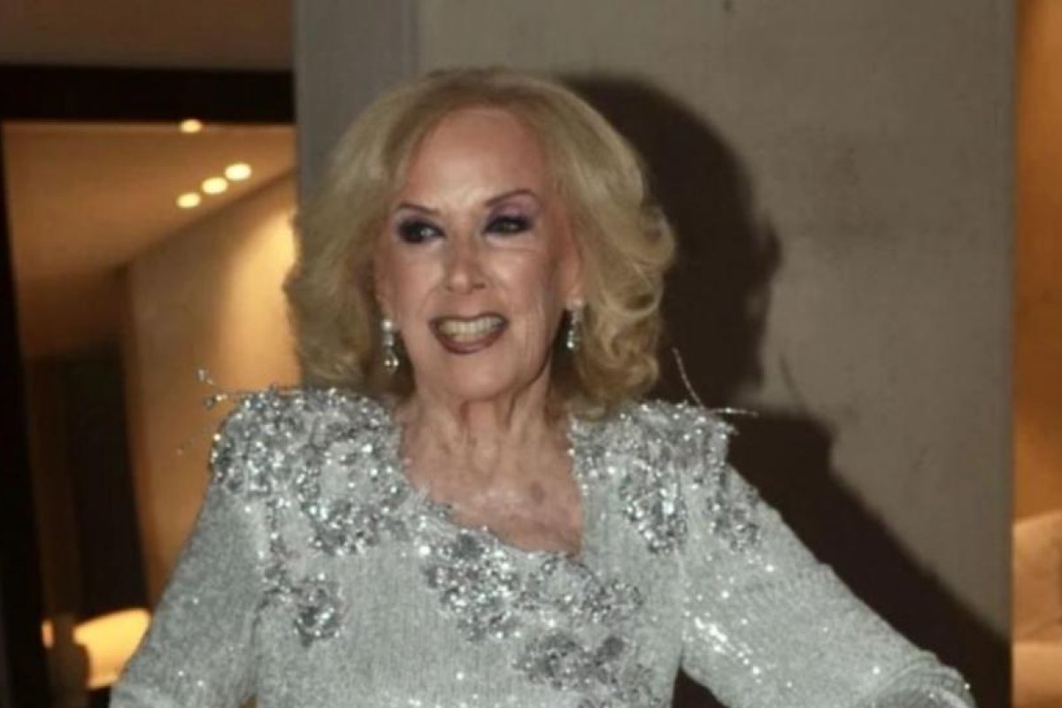 Mirtha Legrand Celebra su 99 Cumpleaños con Estilo y Elegancia
