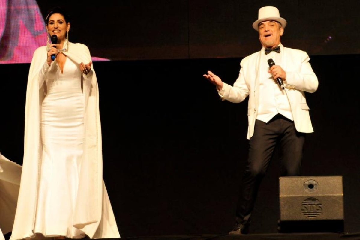 Nito Artaza y Cecilia Milone hicieron su show en La Rural, rodeados de famosos