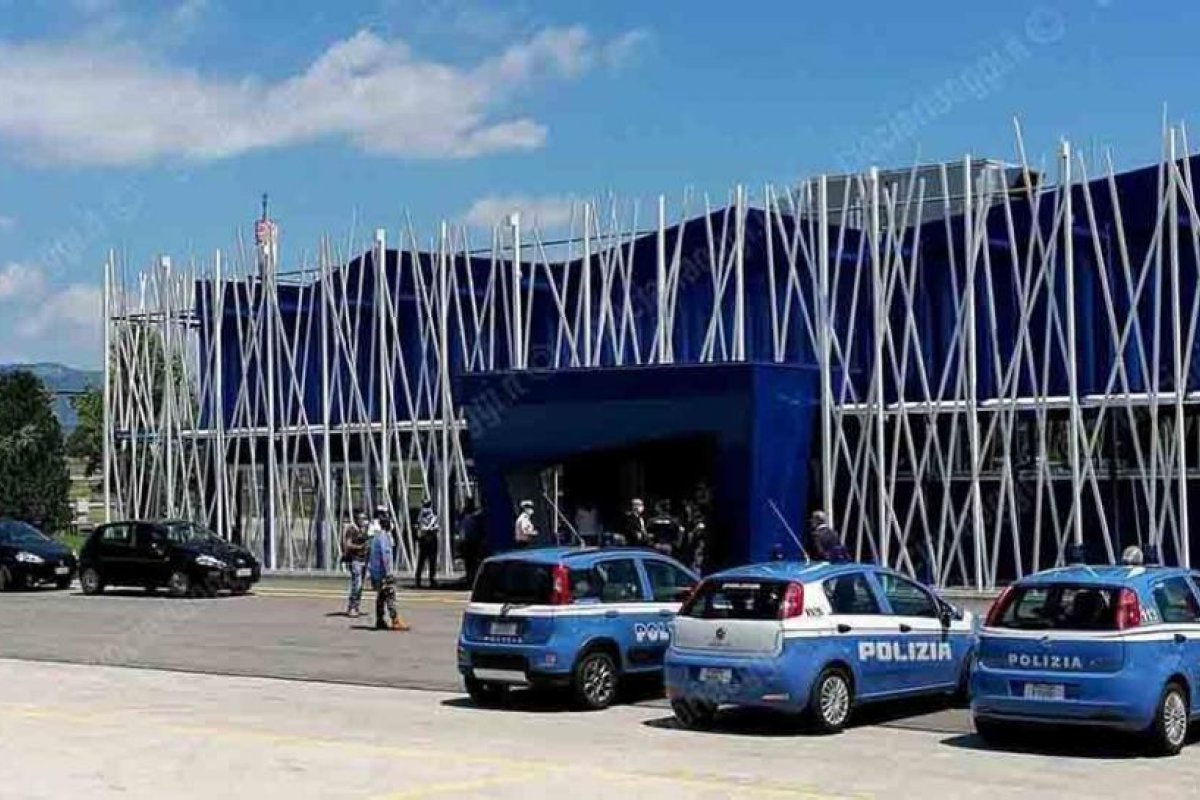 Encuentran casi 30 millones de vacunas escondidas en Italia y destinadas a Reino Unido