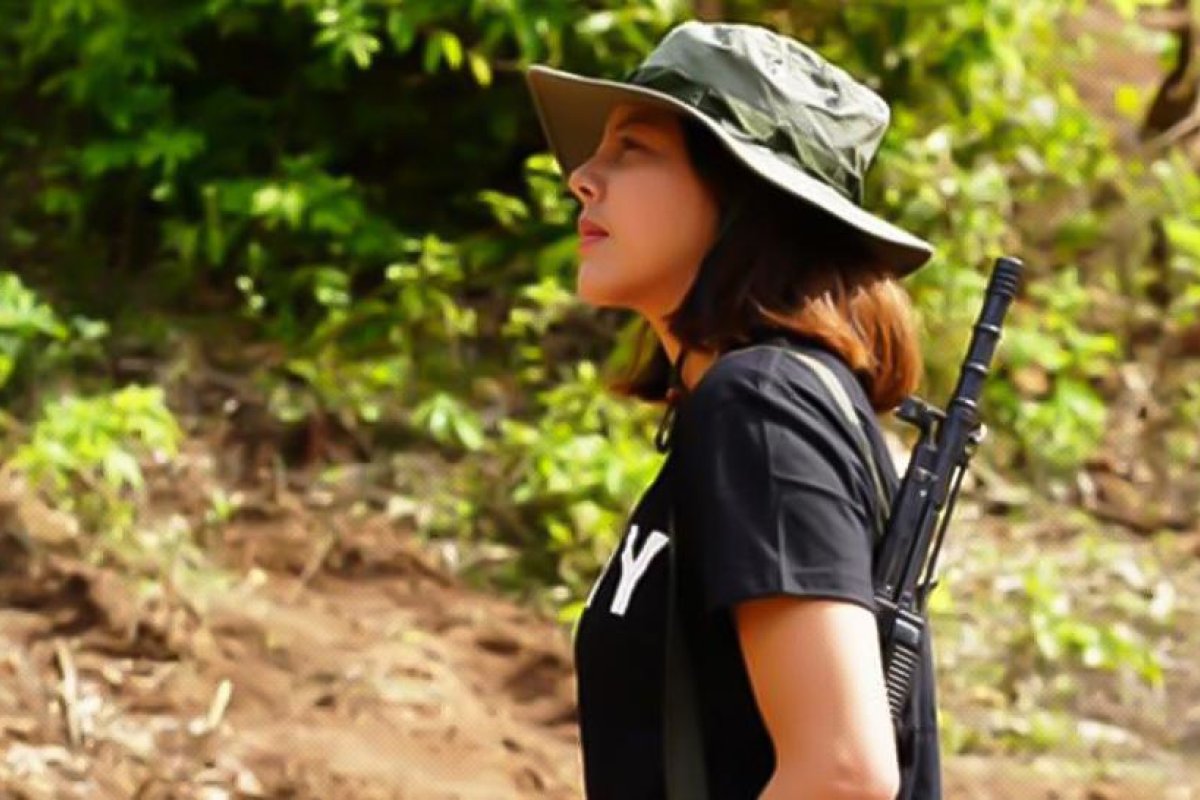 Una exreina de belleza de Myanmar se une al levantamiento armado contra la junta militar (FOTOS)