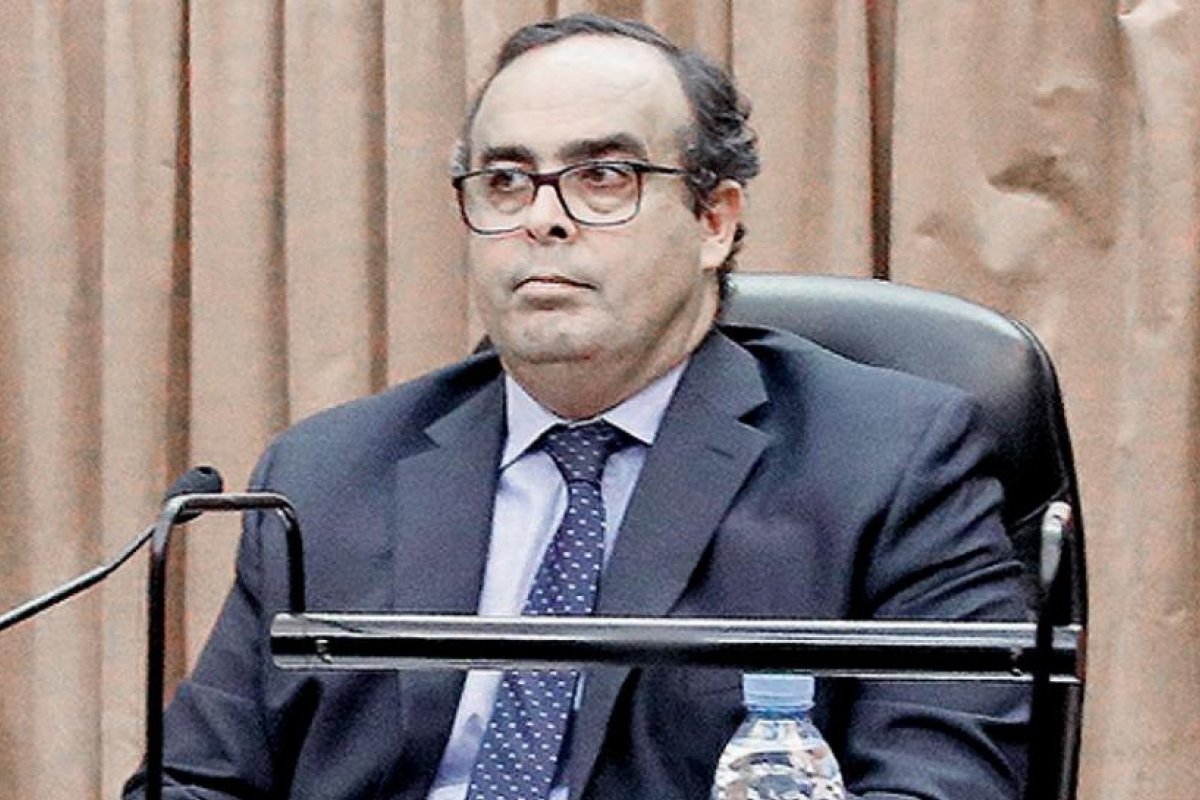 Los concursos para vacantes tendrán "celeridad y transparencia", afirma el consejero Molea