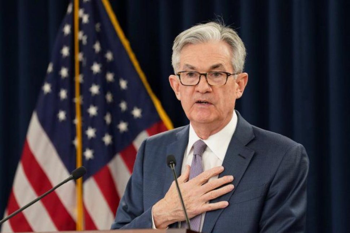 Inversores buscan retornos en mercado encorsetado por Fed