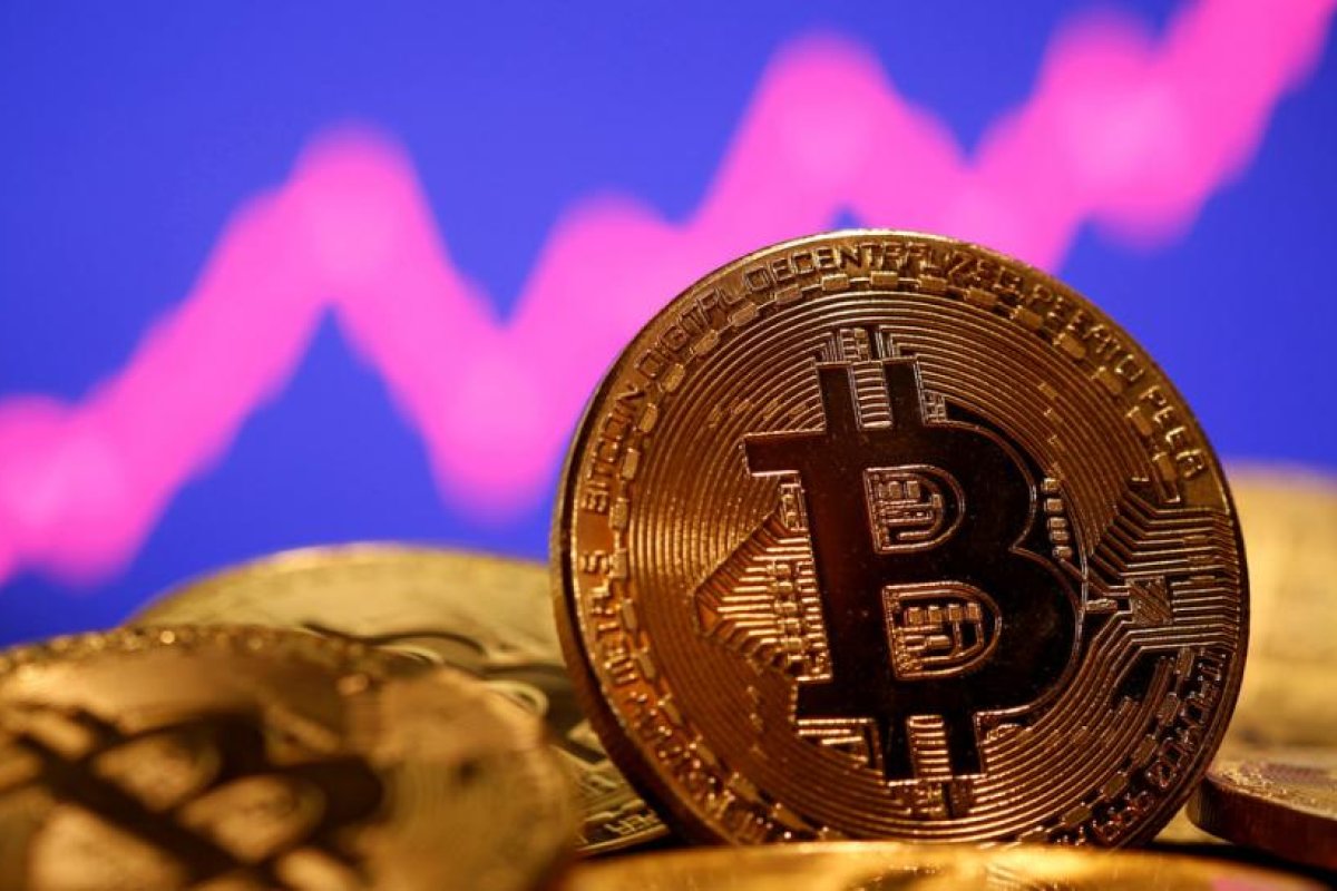 El bitcóin alcanza una capitalización de mercado de un billón de dólares tras firmar su valor récord