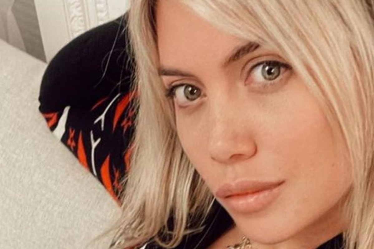 Wanda Nara incendió la red con un explosivo topless