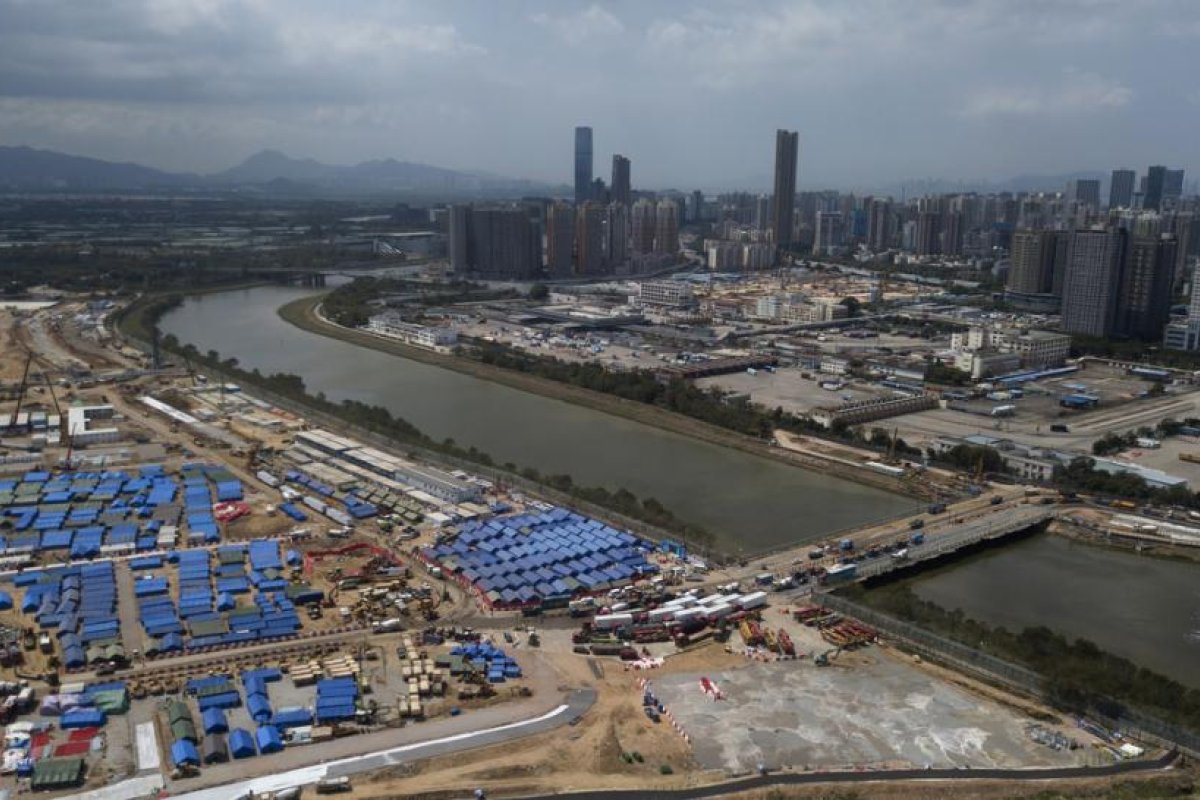 China trata de evitar otra crisis de suministros tras el nuevo brote de covid-19