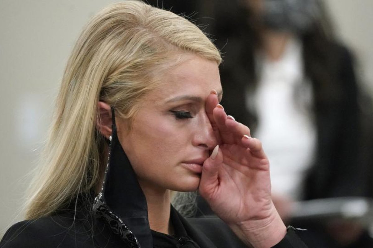 "Fui abusada verbal, mental y físicamente a diario": Paris Hilton habla de su experiencia en un colegio para adolescentes con problemas