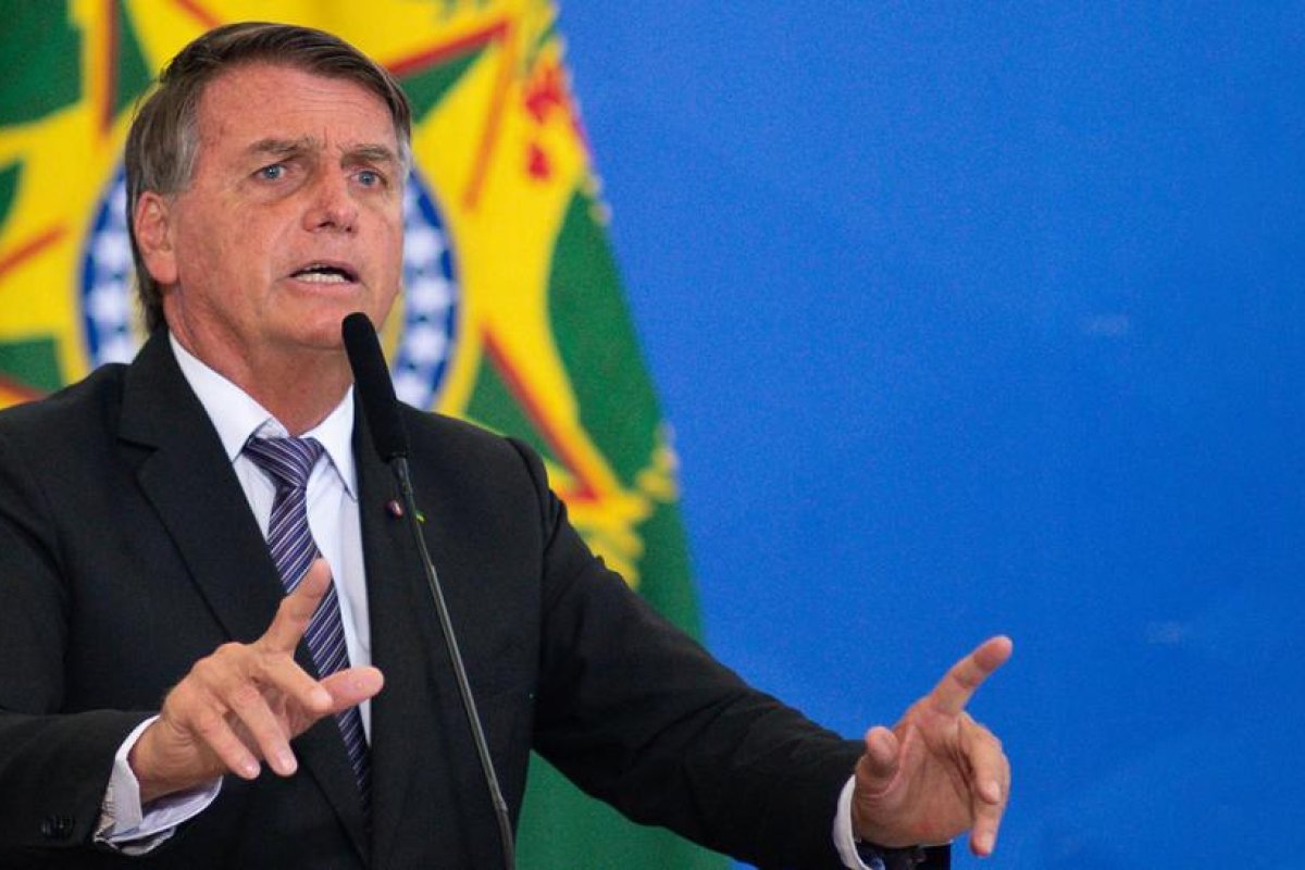 Jair Bolsonaro asegura que "Argentina va cuesta abajo" y Chile está "con problemas"