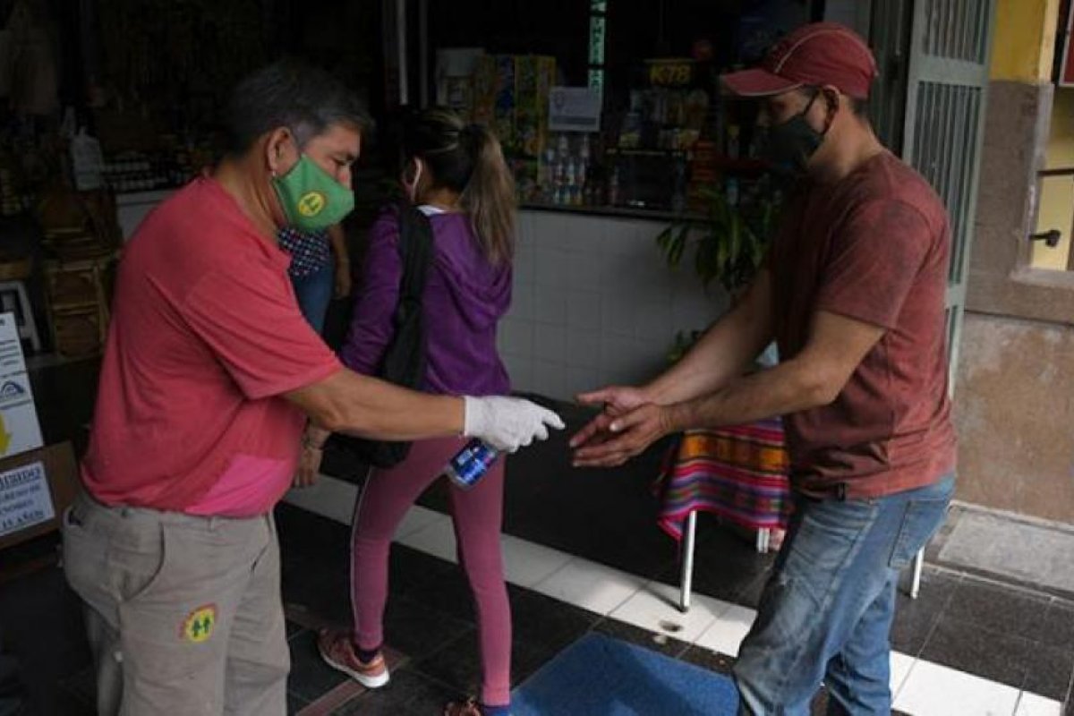 Reportan tres muertes y 233 nuevos infectados de coronavirus en Santiago del Estero