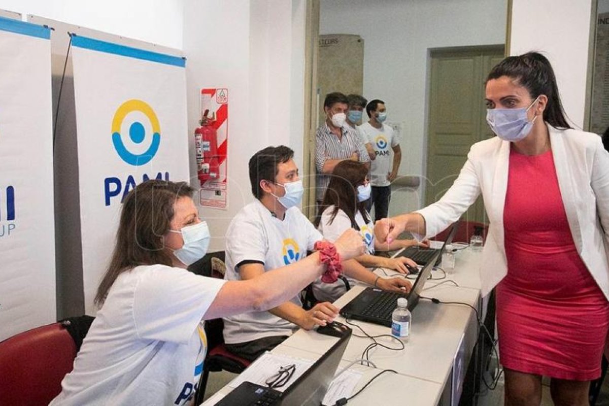 Volnovich dijo que falló la logística de la Ciudad en el operativo de vacunación