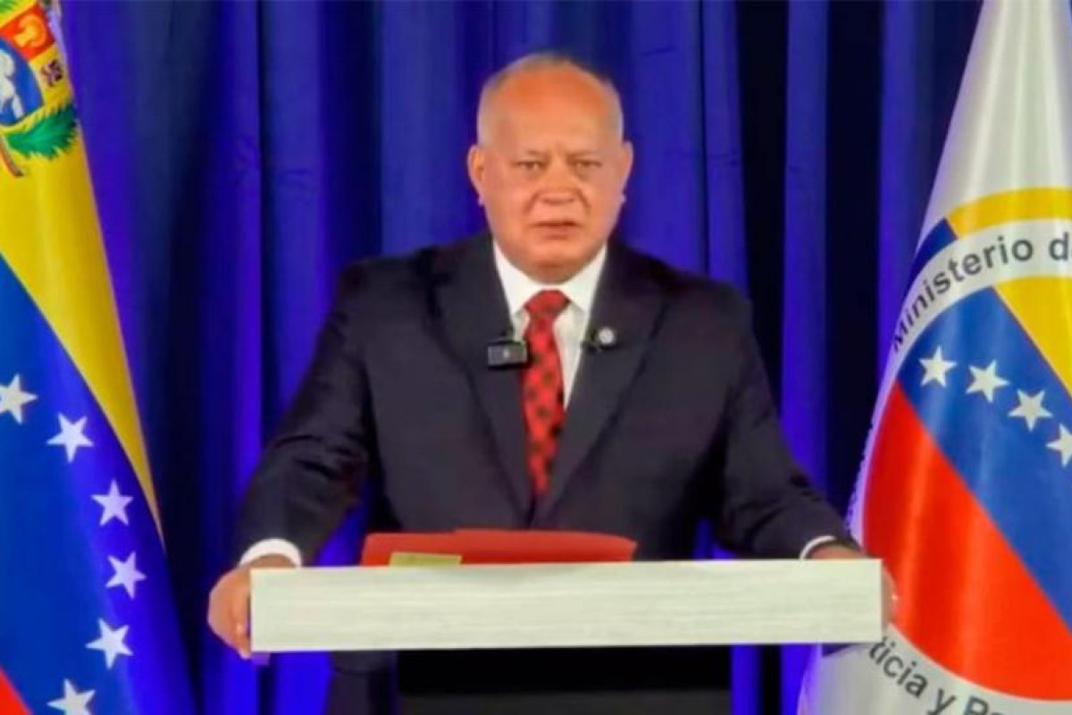 Diosdado Cabello emite advertencia a canal venezolano por transmitir a Machado