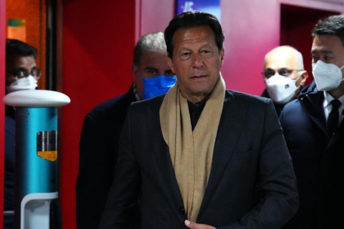El primer ministro de Pakistán asegura que su país "no se inclinará" ante las presiones de Occidente sobre las relaciones con Moscú