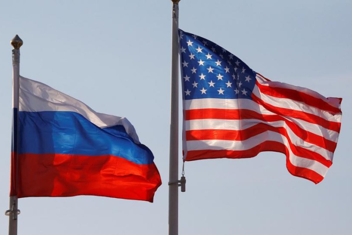 "Cualquier paso equivocado amenazaría al mundo entero con un conflicto militar": Medvédev alerta de consecuencias por la tensión entre Rusia y EE.UU.