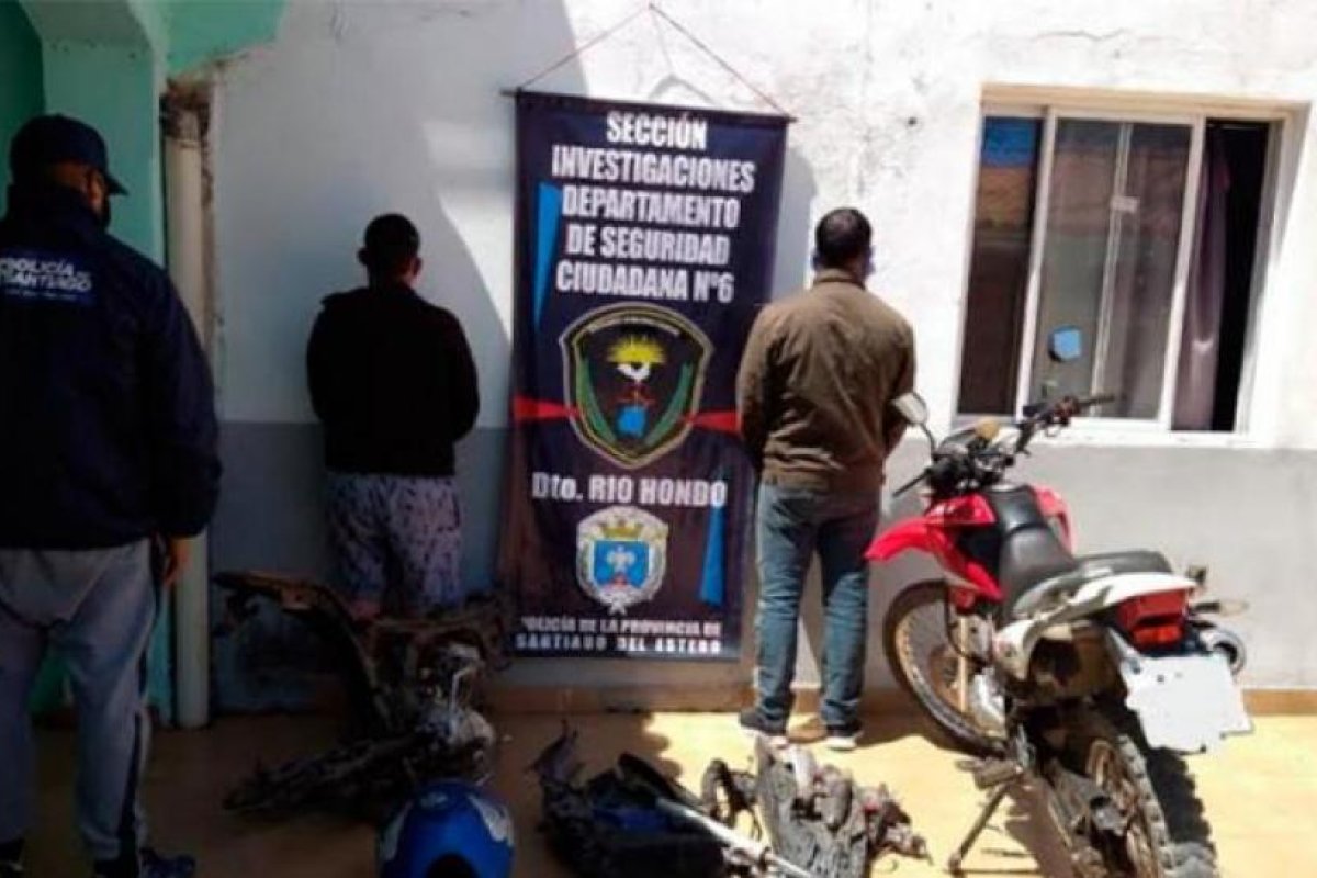 Esclarecen dos robos y detienen a tres posibles delincuentes dedicados a robar motos en Las Termas de Río Hondo