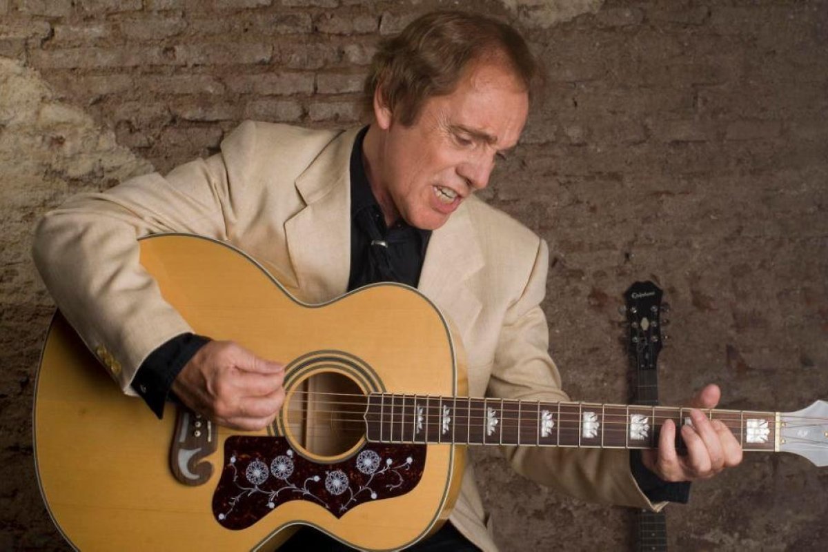Johnny Tedesco: "Mientras la voz me dé, voy a seguir grabando y tocando"