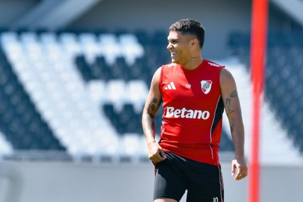 River Plate se enfrenta a Rosario Central en un choque clave de la Liga