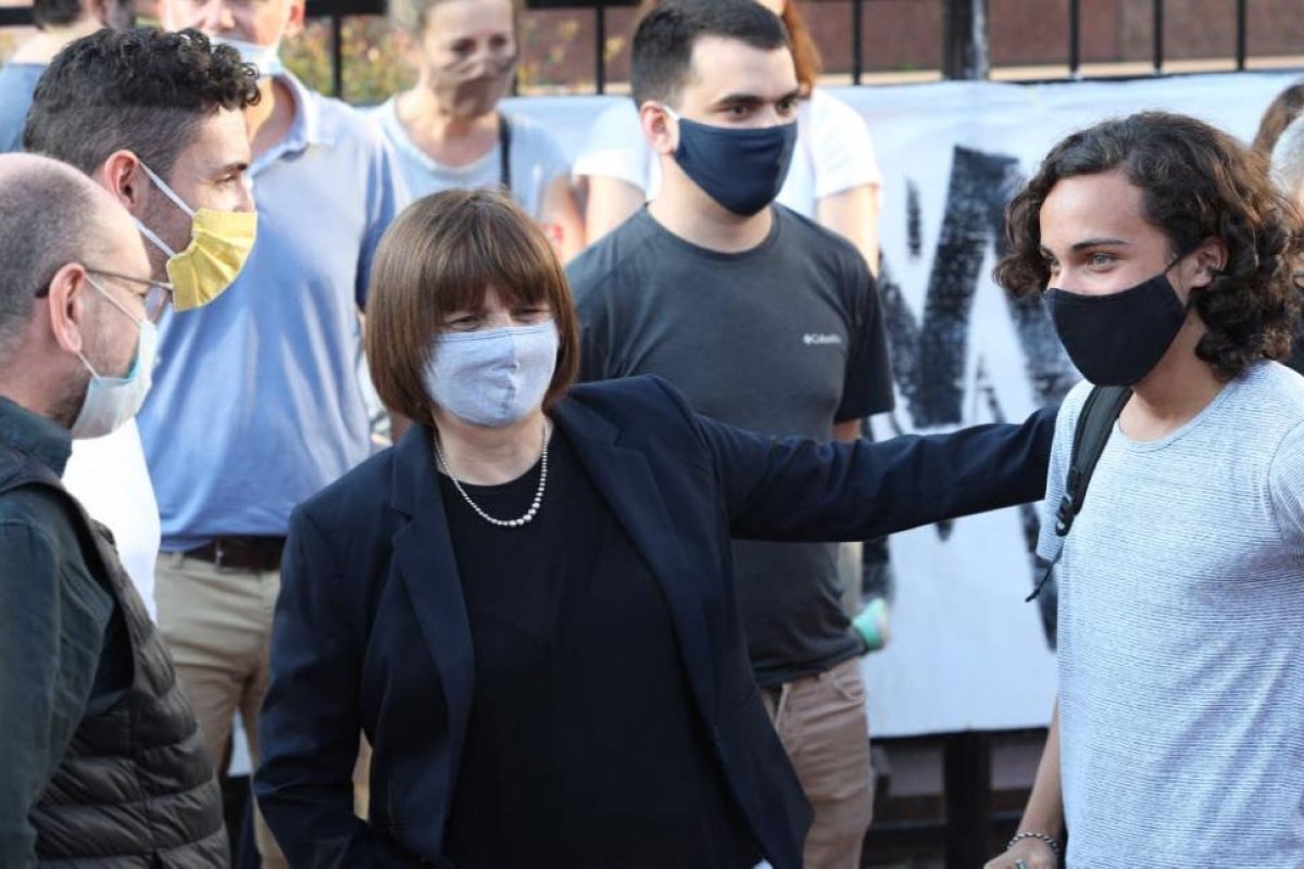 Patricia Bullrich contrastó el pedido de diálogo del Gobierno con el impulso "unilateral" a la suspensión de las PASO