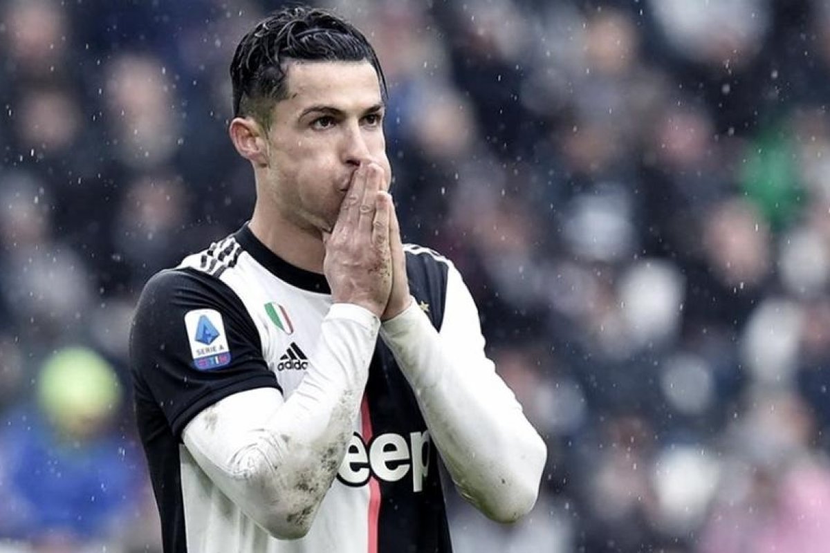Juventus, con Dybala en el banco, visita al Dinamo Kiev en el inicio del torneo
