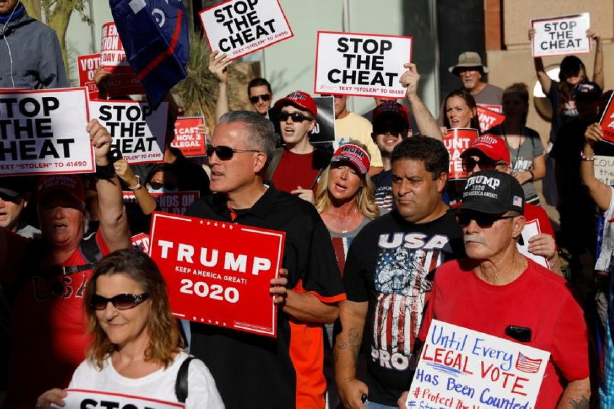 Trump: "¡Si se contabilizan todos los votos legales, gano con facilidad las elecciones!"