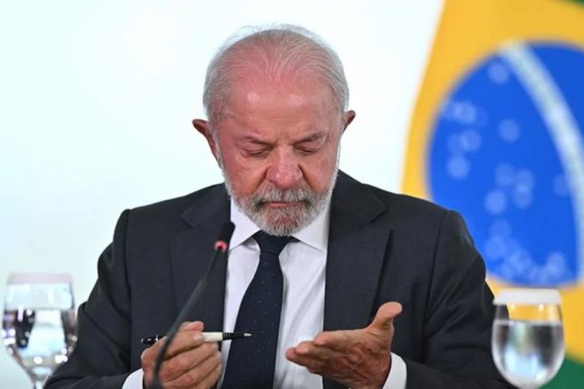 Proyecto de Ley en Brasil: Reducción de la Jornada Laboral a Cinco Días