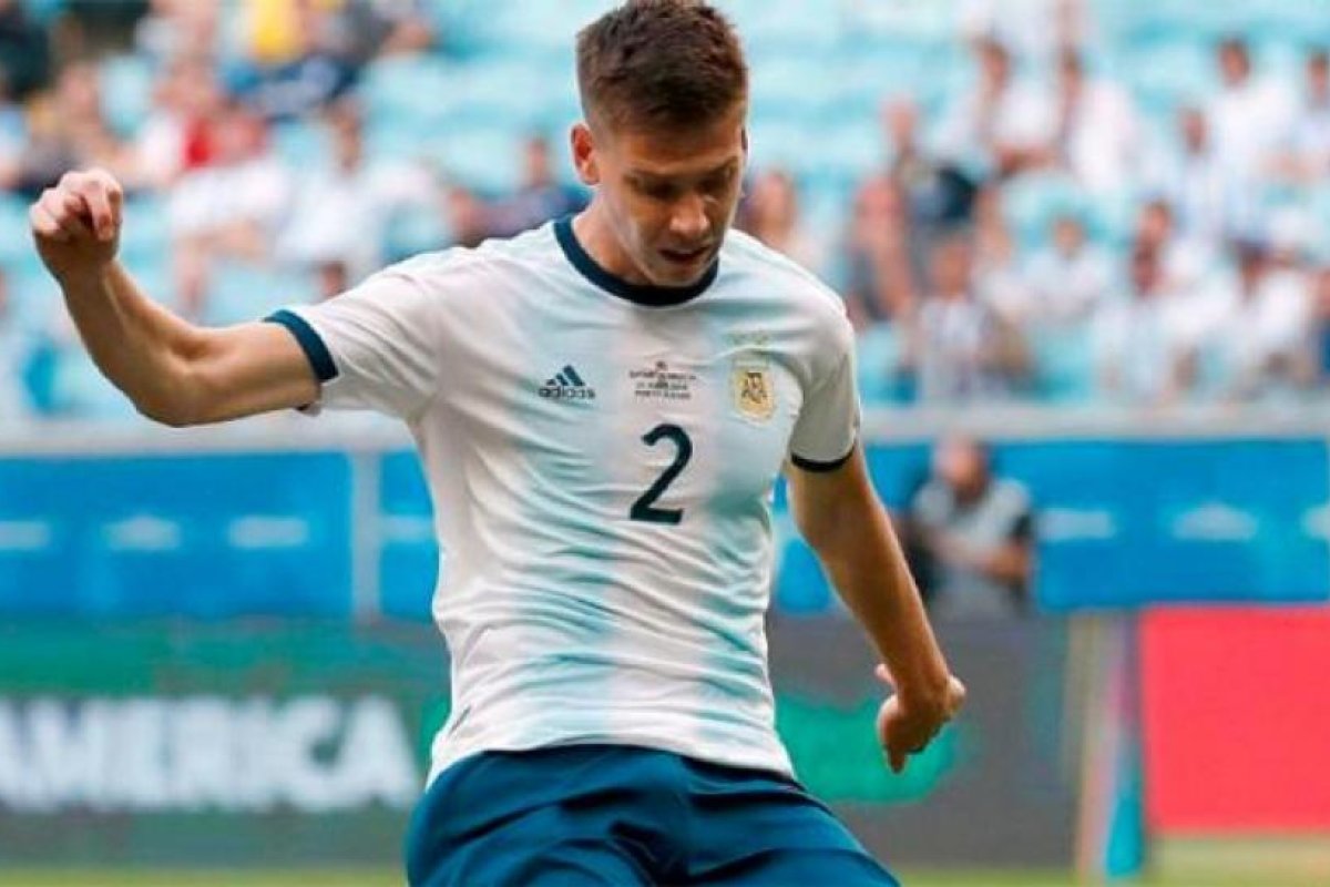 Juan Foyth cerca de pasar del Tottenham inglés al Villarreal de España
