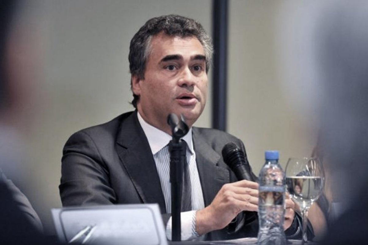 Vanoli fue sobreseído en la causa por las filas masivas de jubilados para cobrar en los bancos