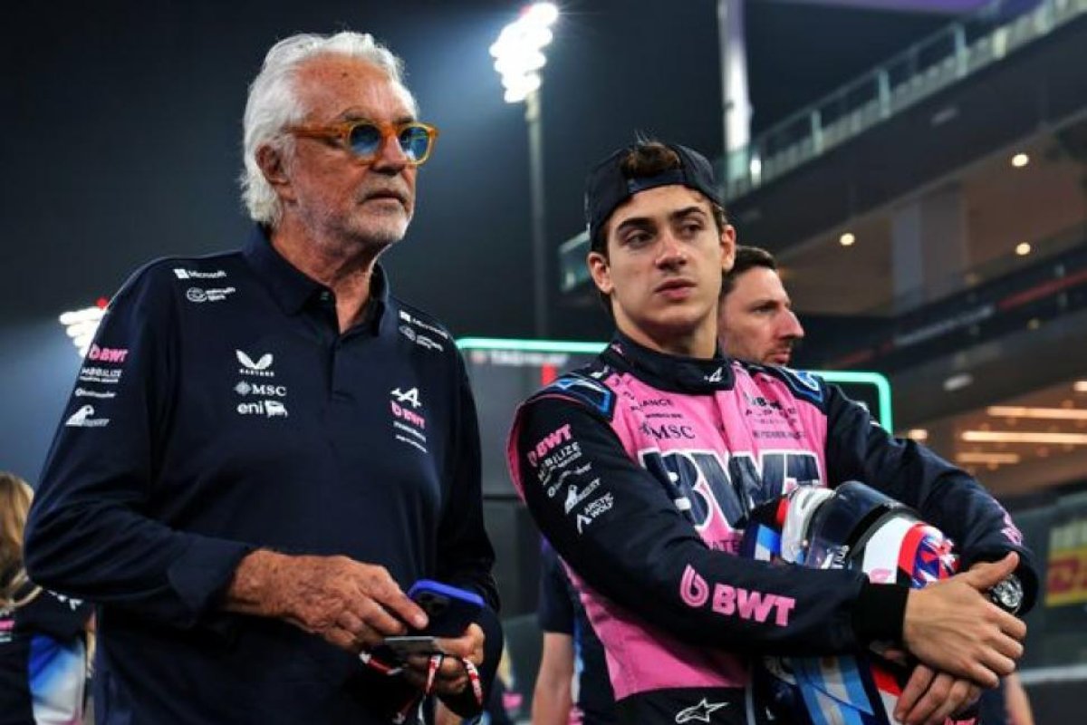 Flavio Briatore busca influir en el fútbol europeo desde la Fórmula 1