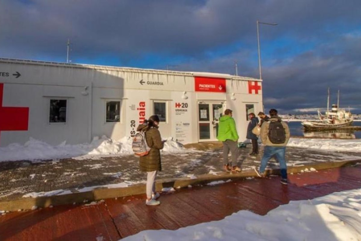 Tierra del Fuego ya vacunó a "la totalidad de la población objetivo"