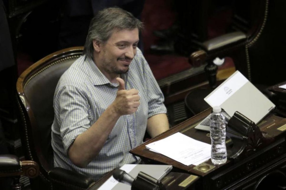 Máximo Kirchner presentó un polémico proyecto que restringe el uso de las tierras afectadas por los incendios