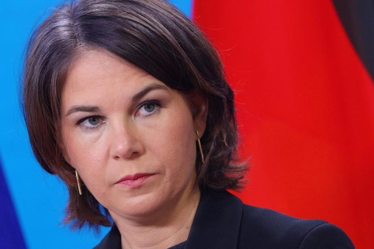 Ministra de Exteriores de Alemania: "Si prohibimos las importaciones del petróleo ruso, en un par de días no podremos transportarnos"