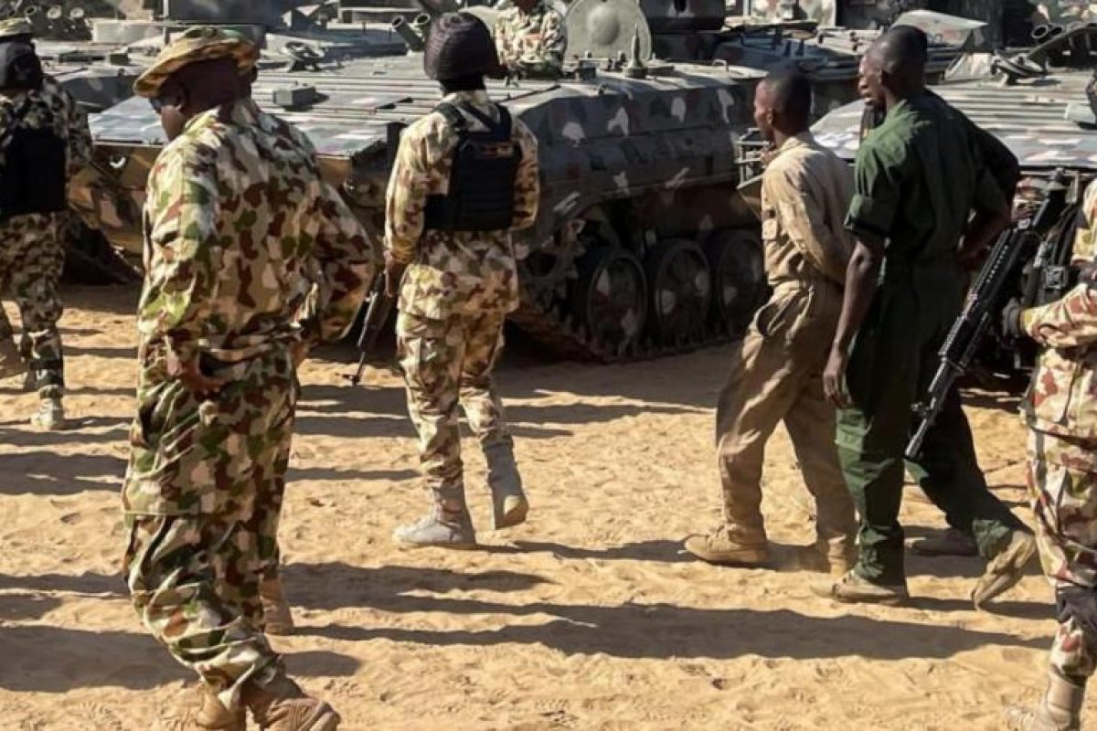 Operativos Militares en Nigeria: 16 Insurgentes Abatidos y 11 Rehenes Liberados