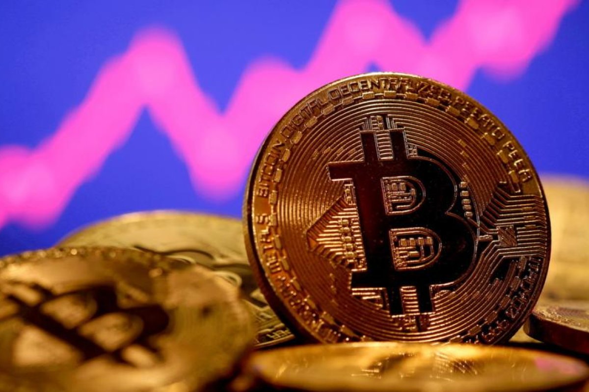 Un exsecretario del Tesoro estadounidense cree que las criptomonedas pueden convertirse en "el oro digital"