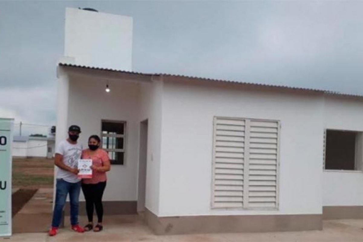 Entregaron viviendas en Suncho Corral
