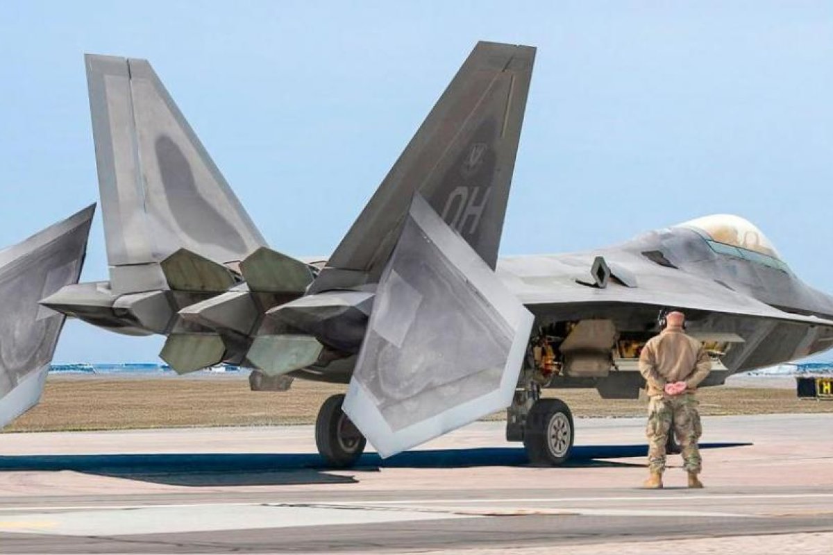 Despliegue de F-22 de Estados Unidos en Israel ante posibles operaciones en Irán