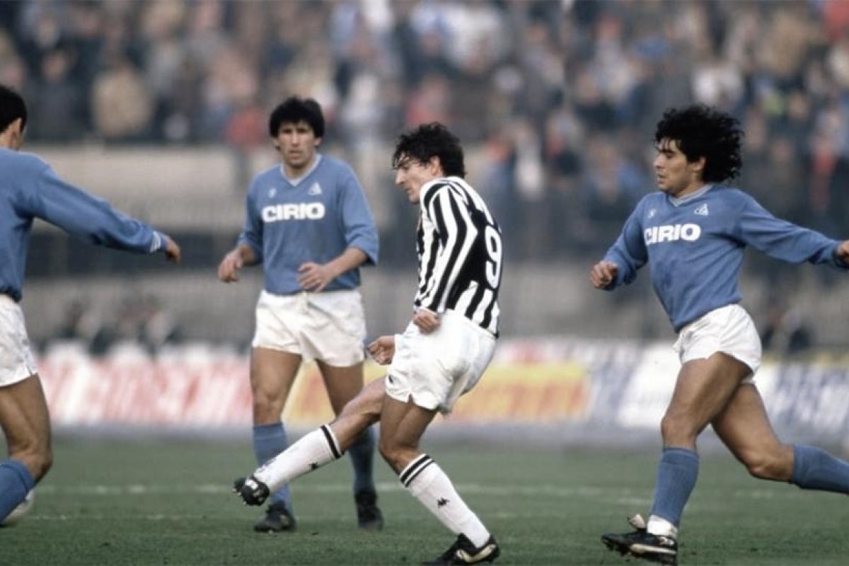 El presidente italiano y los campeones del Mundial de 1982 despidieron al fallecido Paolo Rossi